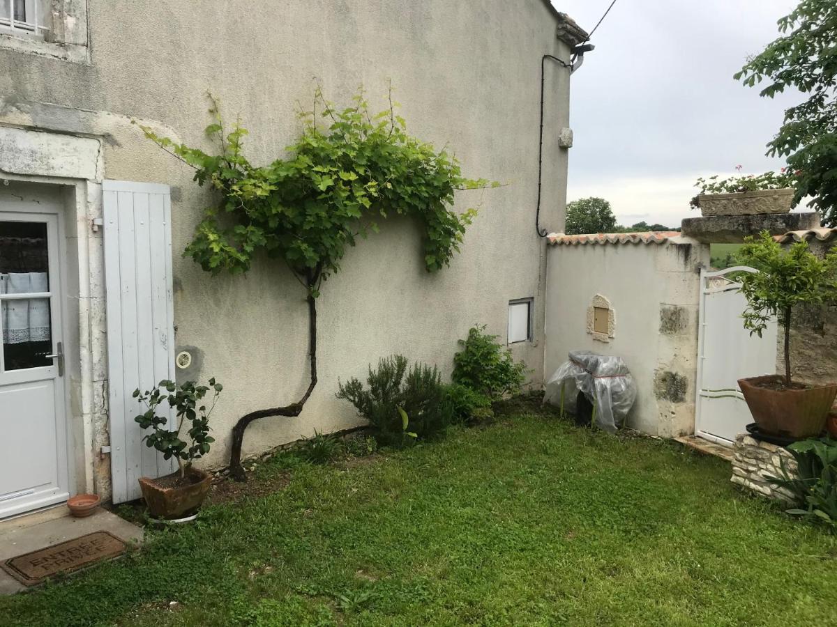La Maison De Josephine Montignac-Charente المظهر الخارجي الصورة
